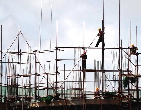 2022年要如何考取成都的建筑架子工证？